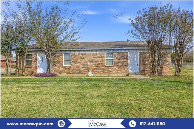 Building Photo - 217 Joyce St