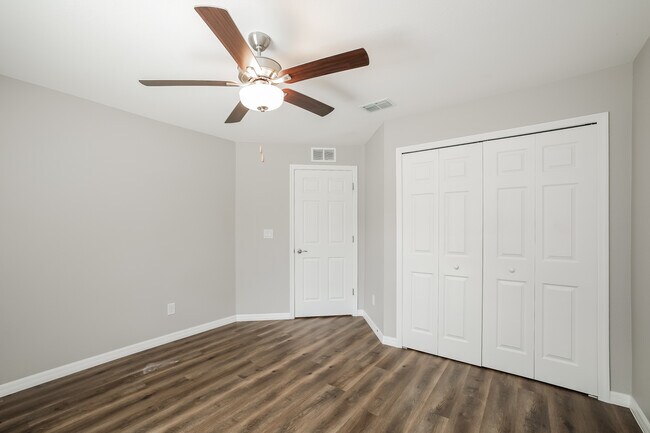 Building Photo - 258 Dorman St