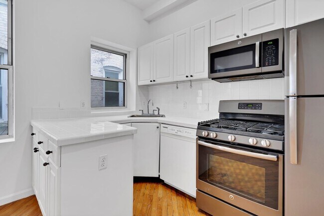 Building Photo - 316 Hudson St