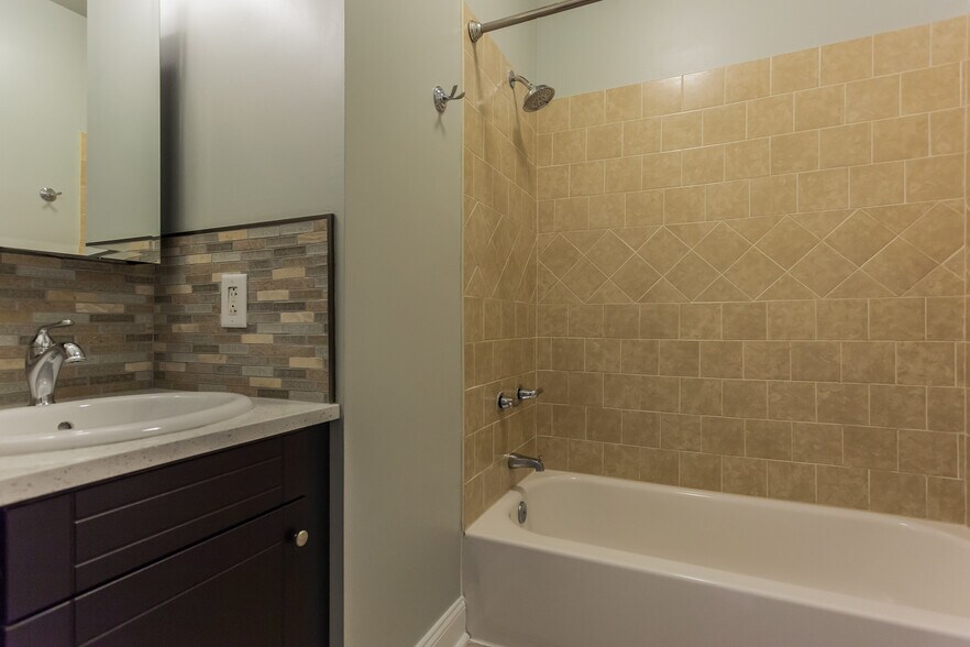 1st Fl BA - 1818 Federal St