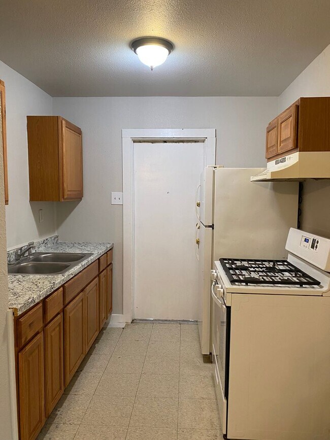 WEIR DUPLEX 3030 Weir Ave San Antonio TX 78226 Apartment Finder