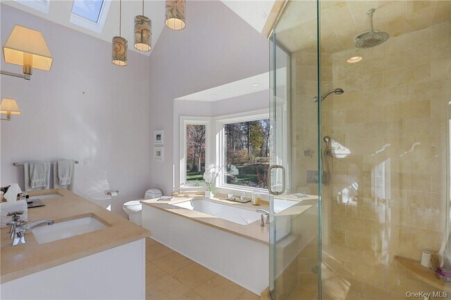 Building Photo - 77 Hook Rd