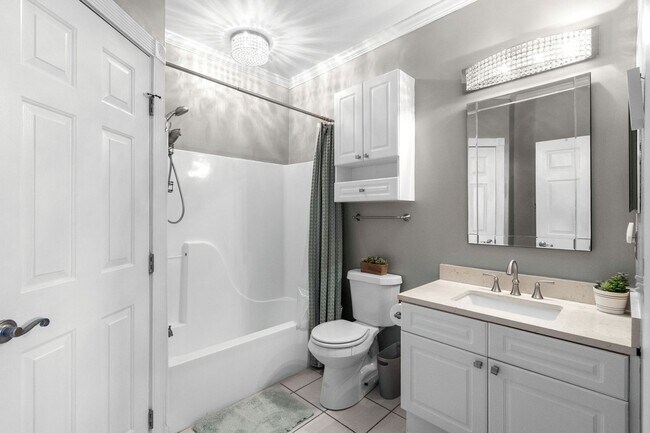Building Photo - 4855 Carnation Cir