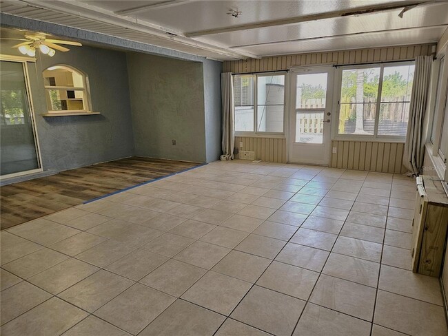 Building Photo - 1088 Panda Rd