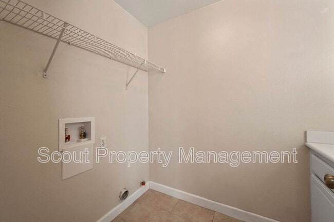 Building Photo - 33331 Decada St