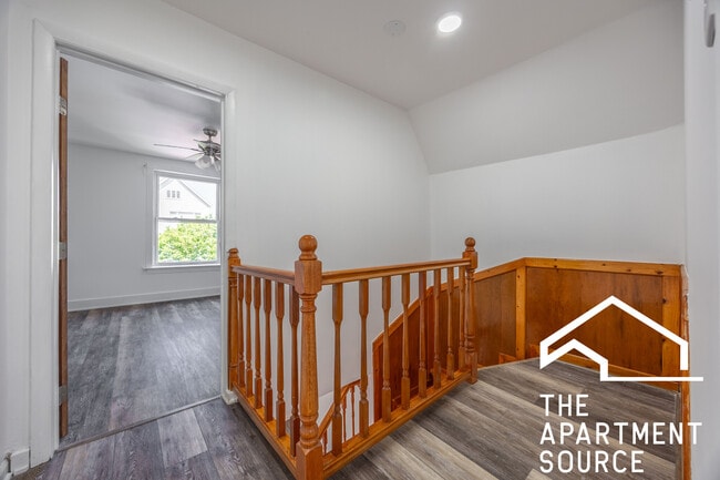 Building Photo - 3147 N Spaulding Ave