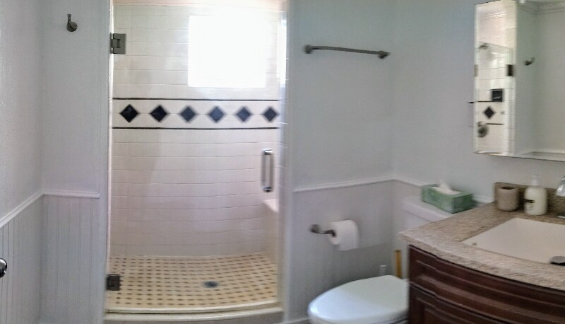 Building Photo - 2447 Bancroft Dr