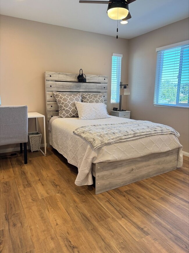 Building Photo - Furnished 2 Bed 1 Ba home in Bonita!