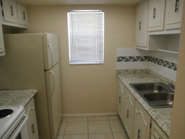 Building Photo - Harbour Hall