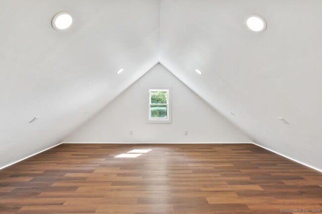 Building Photo - 231 N Georges Hill Rd