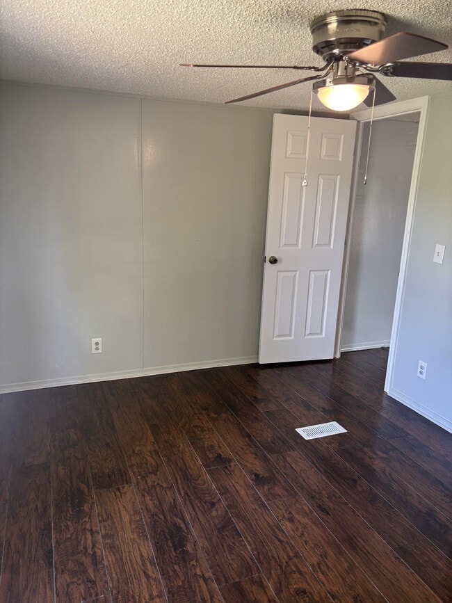 Building Photo - 601 Lubbock St