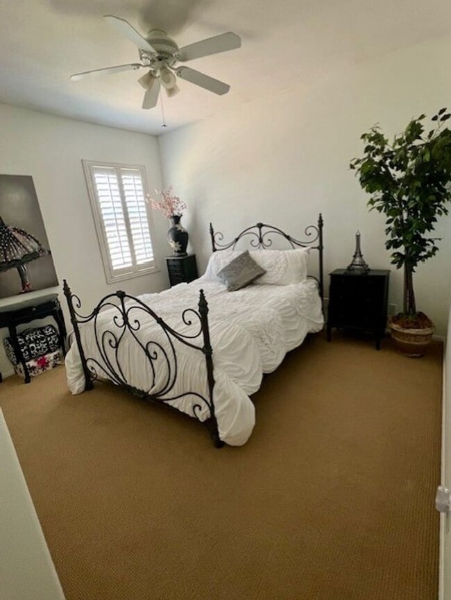 Building Photo - Beautiful, Expansive Paseo Del Sol Pool Home for Rent