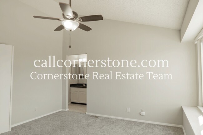 Building Photo - 6650 Chantilly Pl