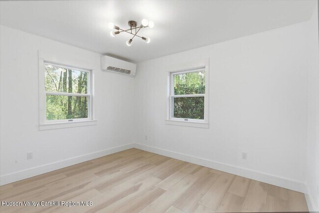 Building Photo - 5265 NY-9G