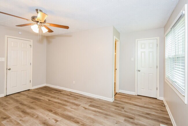 Building Photo - 4967 Turtle Rock Dr