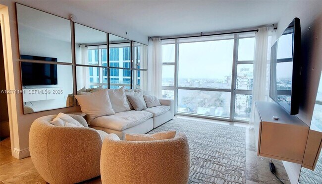 Building Photo - 6801 Collins Ave