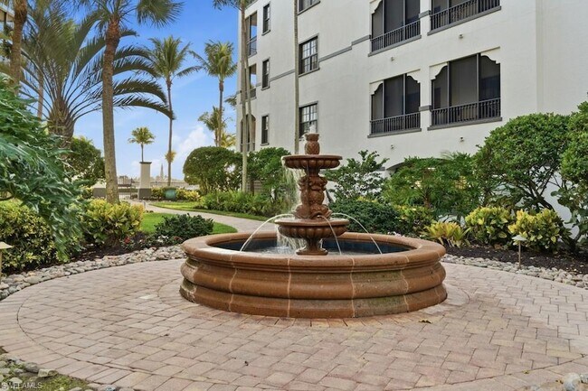 Building Photo - 10731 Mirasol Dr