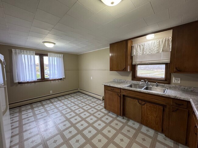 Building Photo - 4370 Seeman St SW