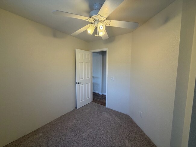 Building Photo - 3423 McCormick Blvd