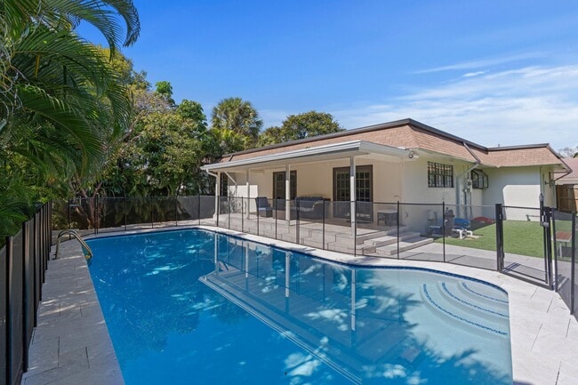 Building Photo - 486 NW 1st St