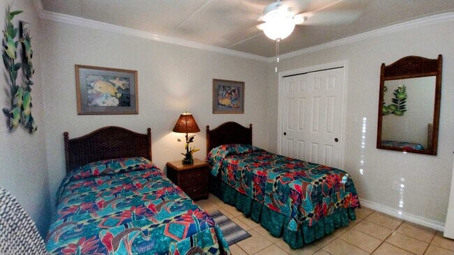 Building Photo - 4908 Gulf Blvd