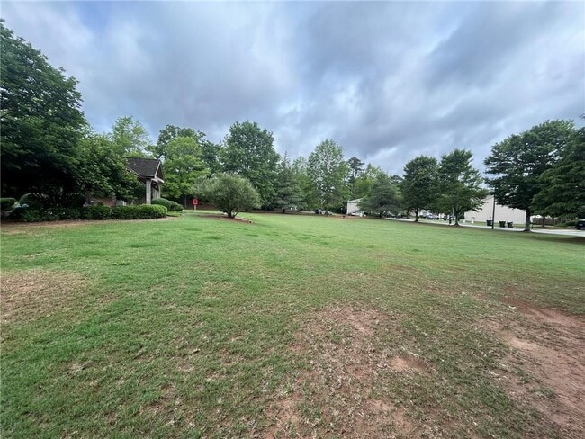 Building Photo - 664 Oakside Pl
