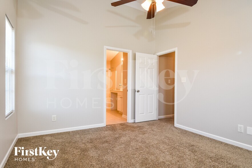 Building Photo - 3978 Park Springs Dr
