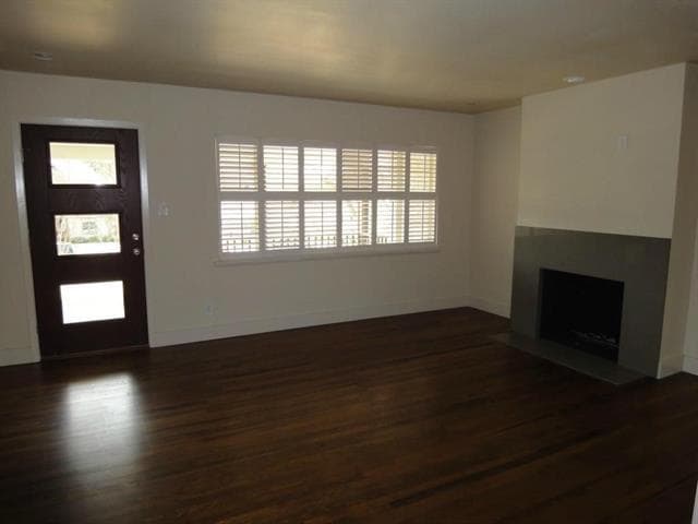 Building Photo - 6831 La Vista Dr