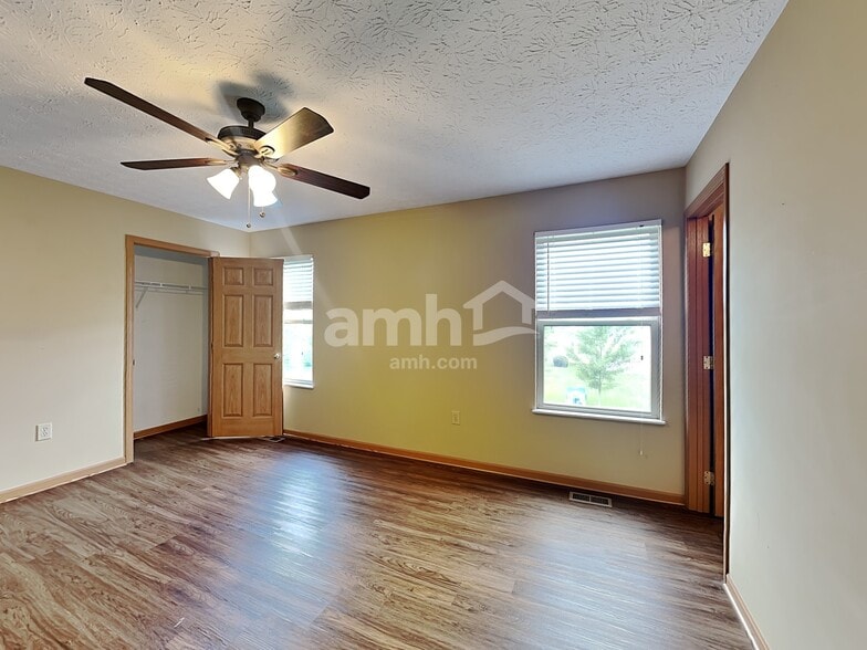 Building Photo - 438 Rothgate Dr