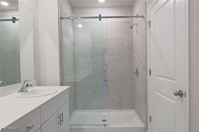 Building Photo - 1156 Brooklands Dr