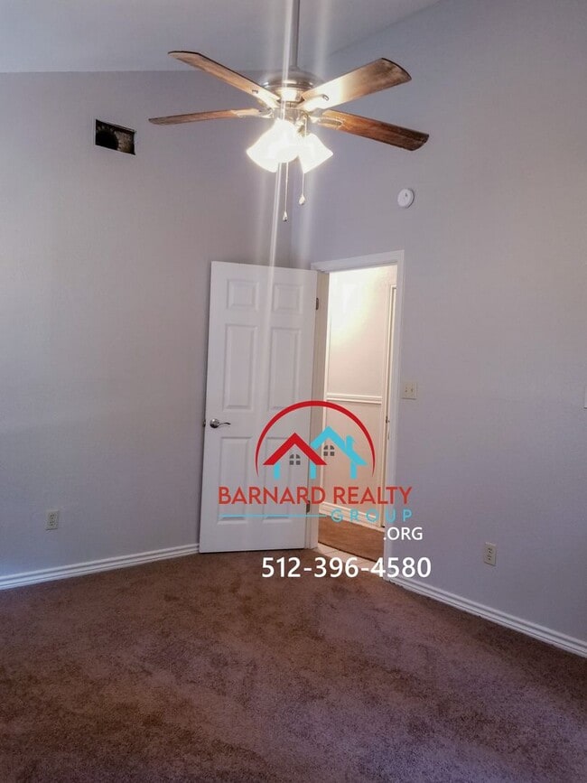 Building Photo - Newly Remodeled 3 Bedroom, 1.5 Bath