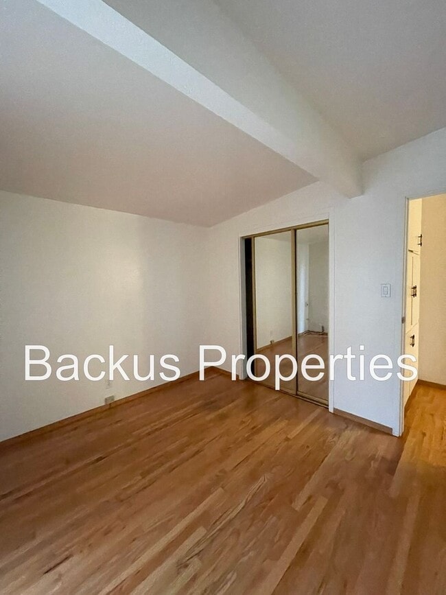 Building Photo - Wonderful home in North Salinas Four bedroom with pool