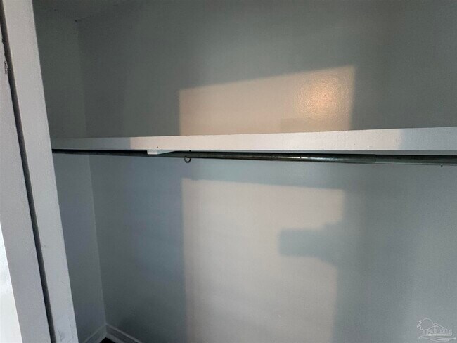 Building Photo - 6417 Kennington Cir