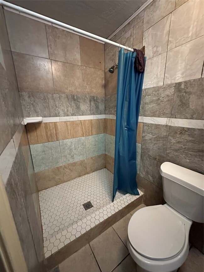 Building Photo - 5530 Gatewood St