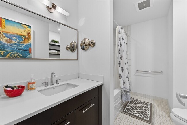 Building Photo - 88 Kingston St