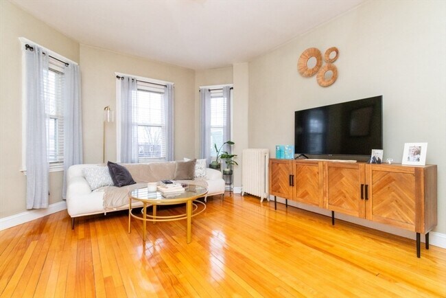 Building Photo - 12 Thelma Rd