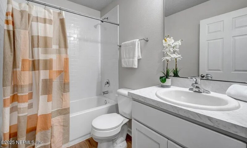 Building Photo - 5986 Patterson Ave