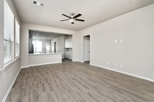 Building Photo - 939 Malibu Shr Ln