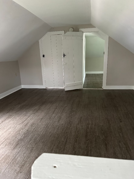 Building Photo - 1105 19th St S