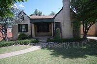 Building Photo - 2304 NW 28th St