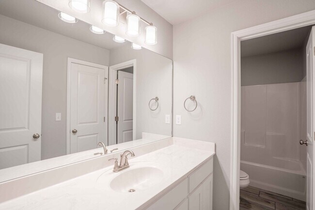 Building Photo - New Build Simmons Home and RARE - 4 Bedroom Owasso home