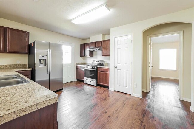 Building Photo - 16450 Eton Brook Ln