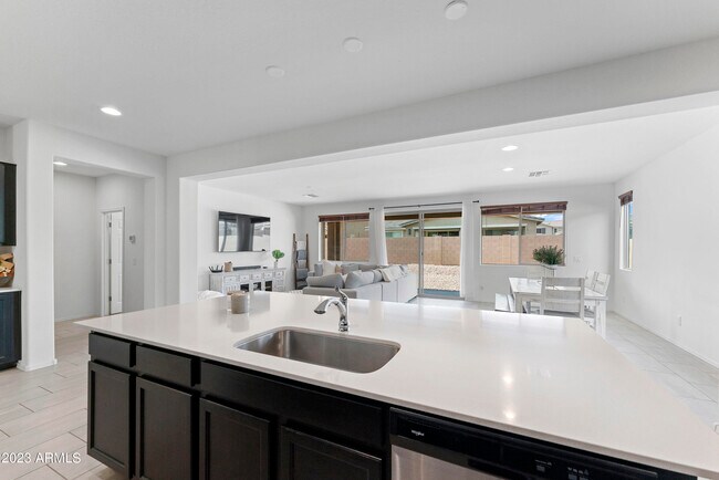 Building Photo - 23138 E Camina Plata