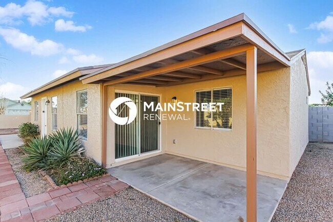 Building Photo - 3 Bedroom Pet-Friendly Home in Phoenix, AZ with Main Street Renewal