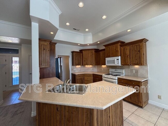 Building Photo - 348 E 1060 S