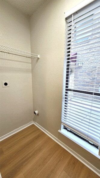 Building Photo - 1605 5th Ave