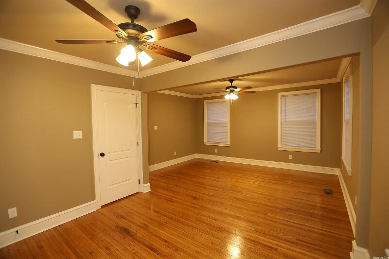Building Photo - 6100 Cantrell Rd