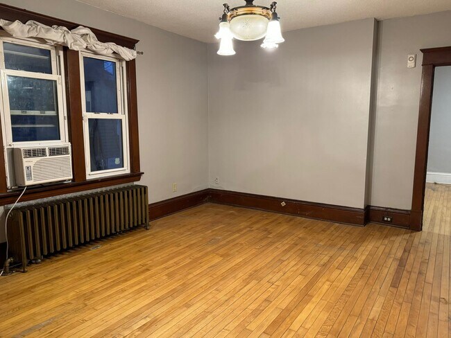 Building Photo - 2630 Grand St NE