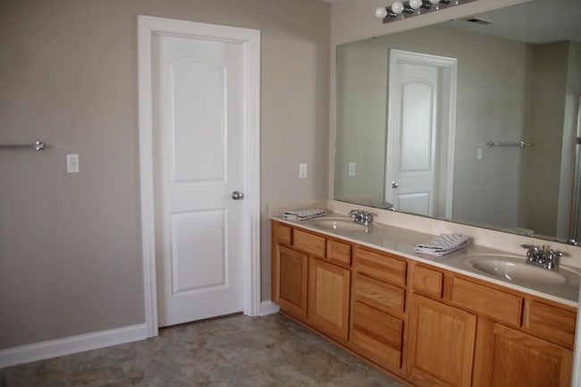 Building Photo - 12268 Cold Stream Rd