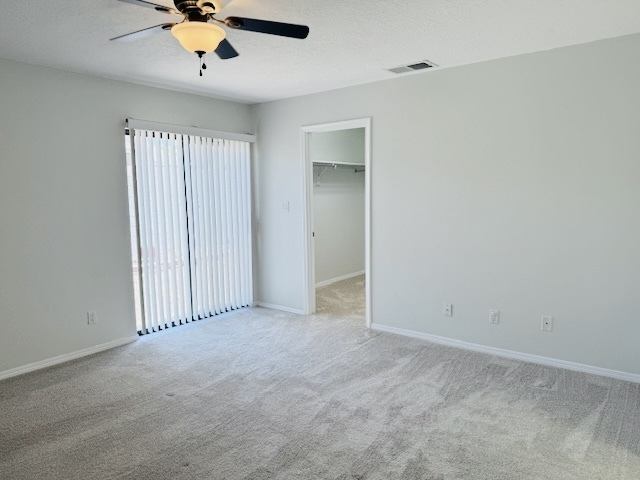 Building Photo - 6936 Black Pine Pl NE